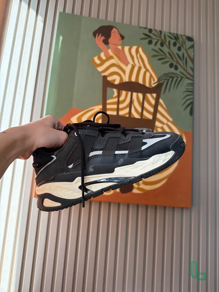 Кроссовки Adidas