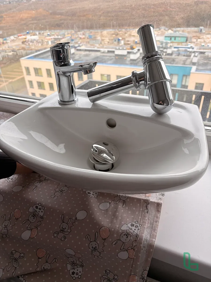 Раковина Jika новая