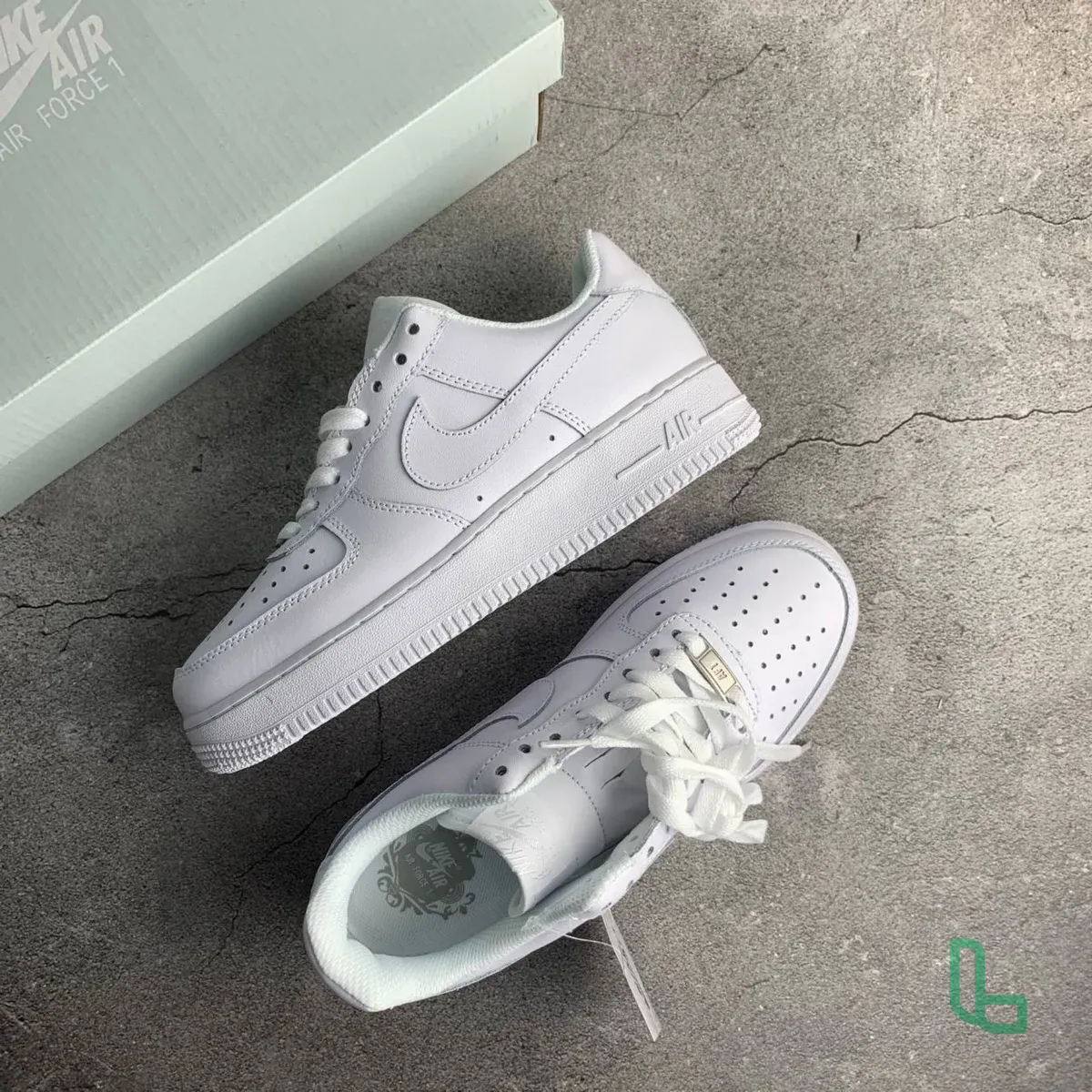 Nike air force 1 low