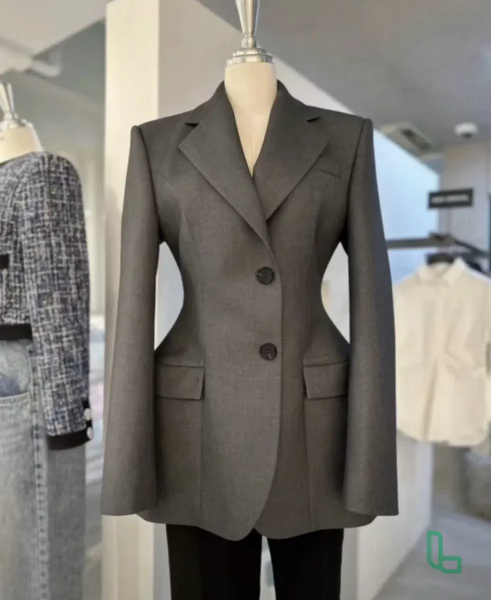 Жакет приталенный S