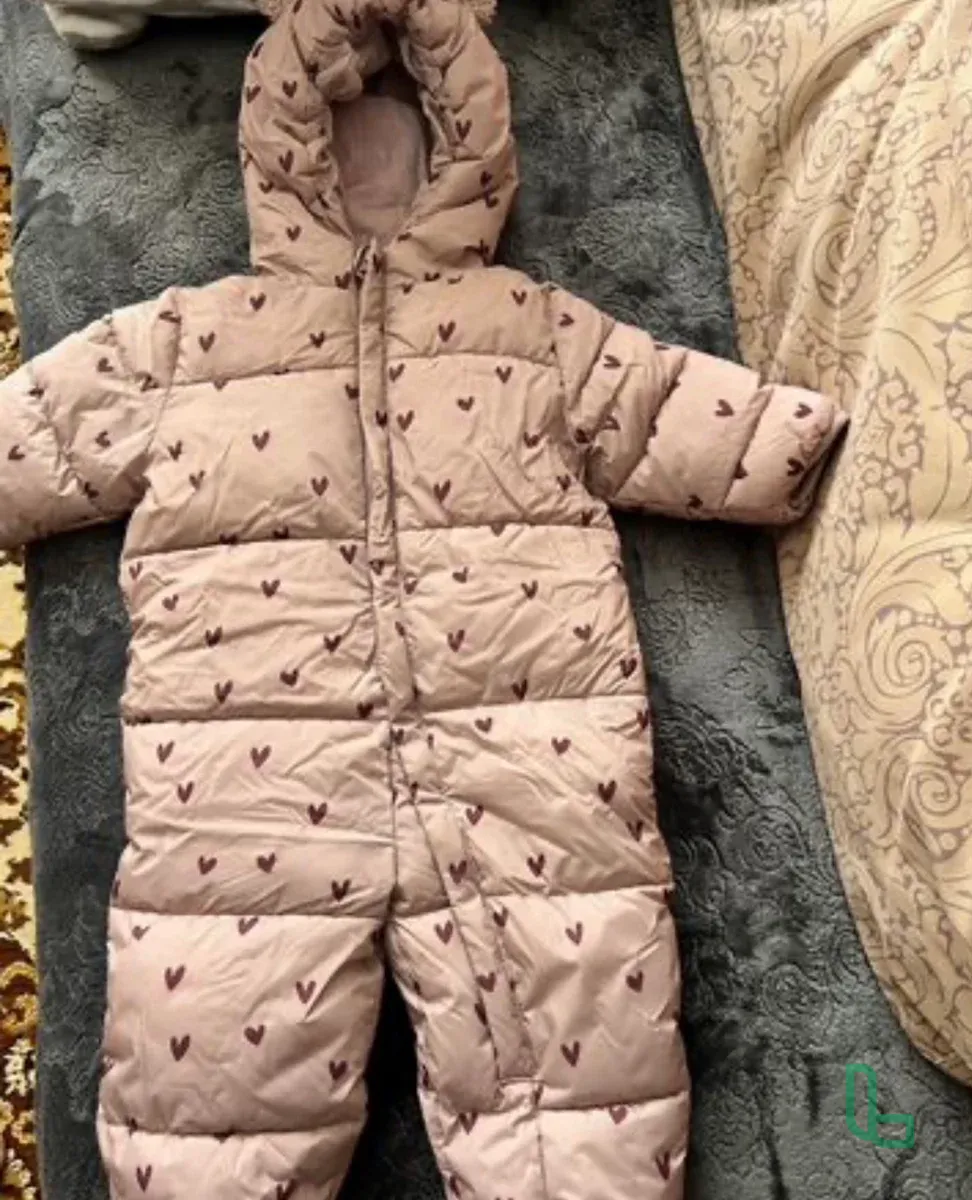 Зимний комбинезон для девочки