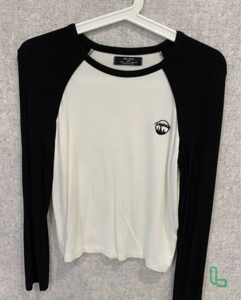 Джемпер Bershka