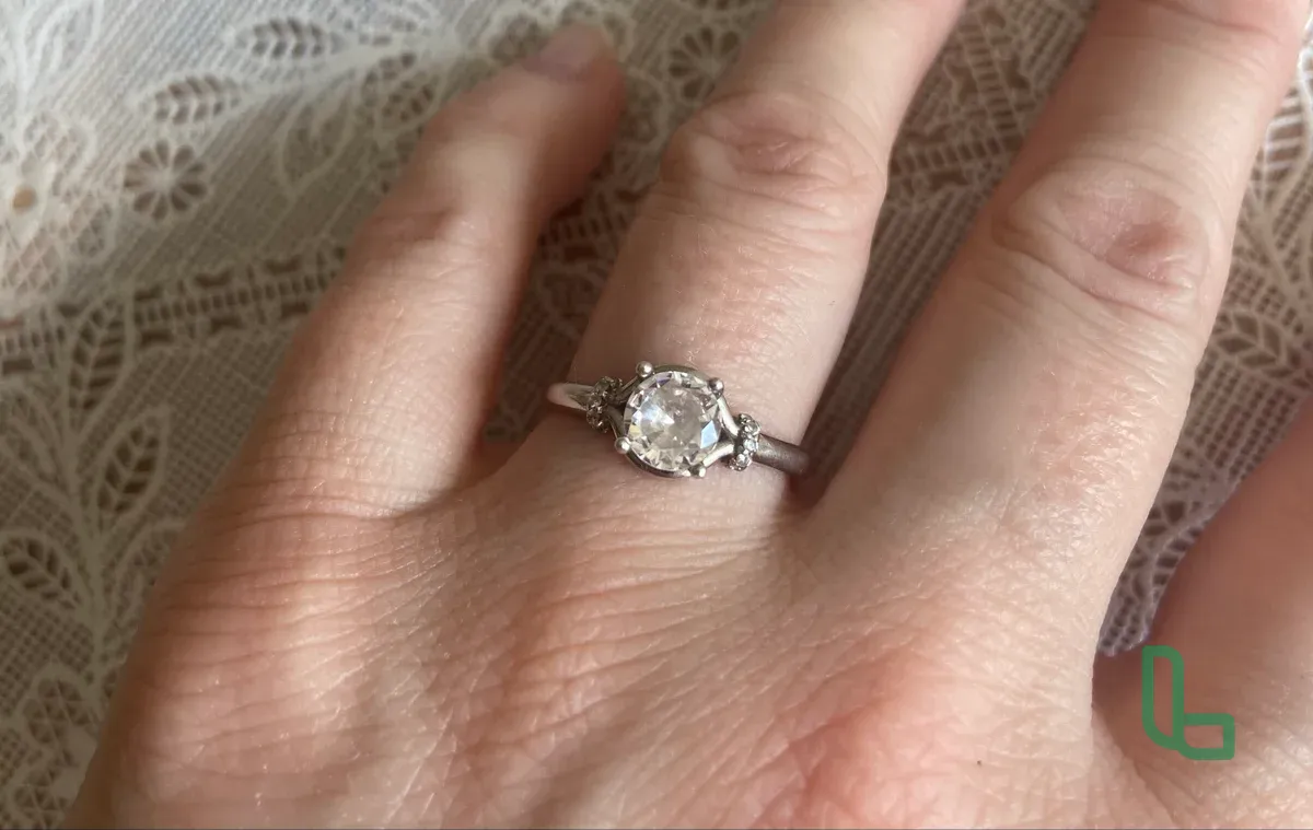 Серебряное кольцо