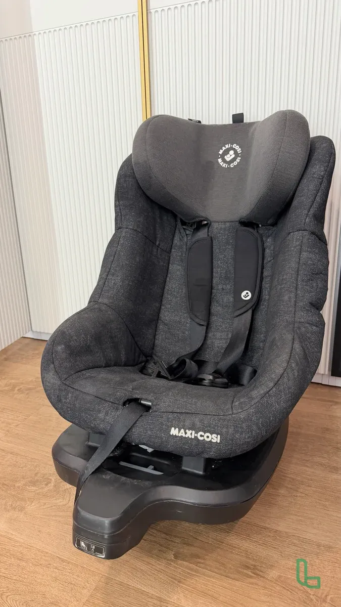 Автомобильное кресло Maxi Cosi