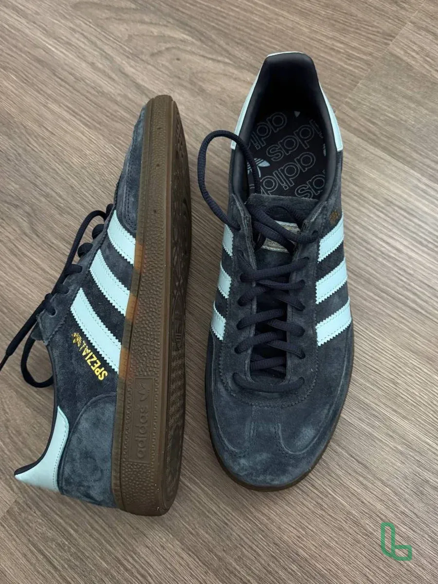 кроссовки adidas