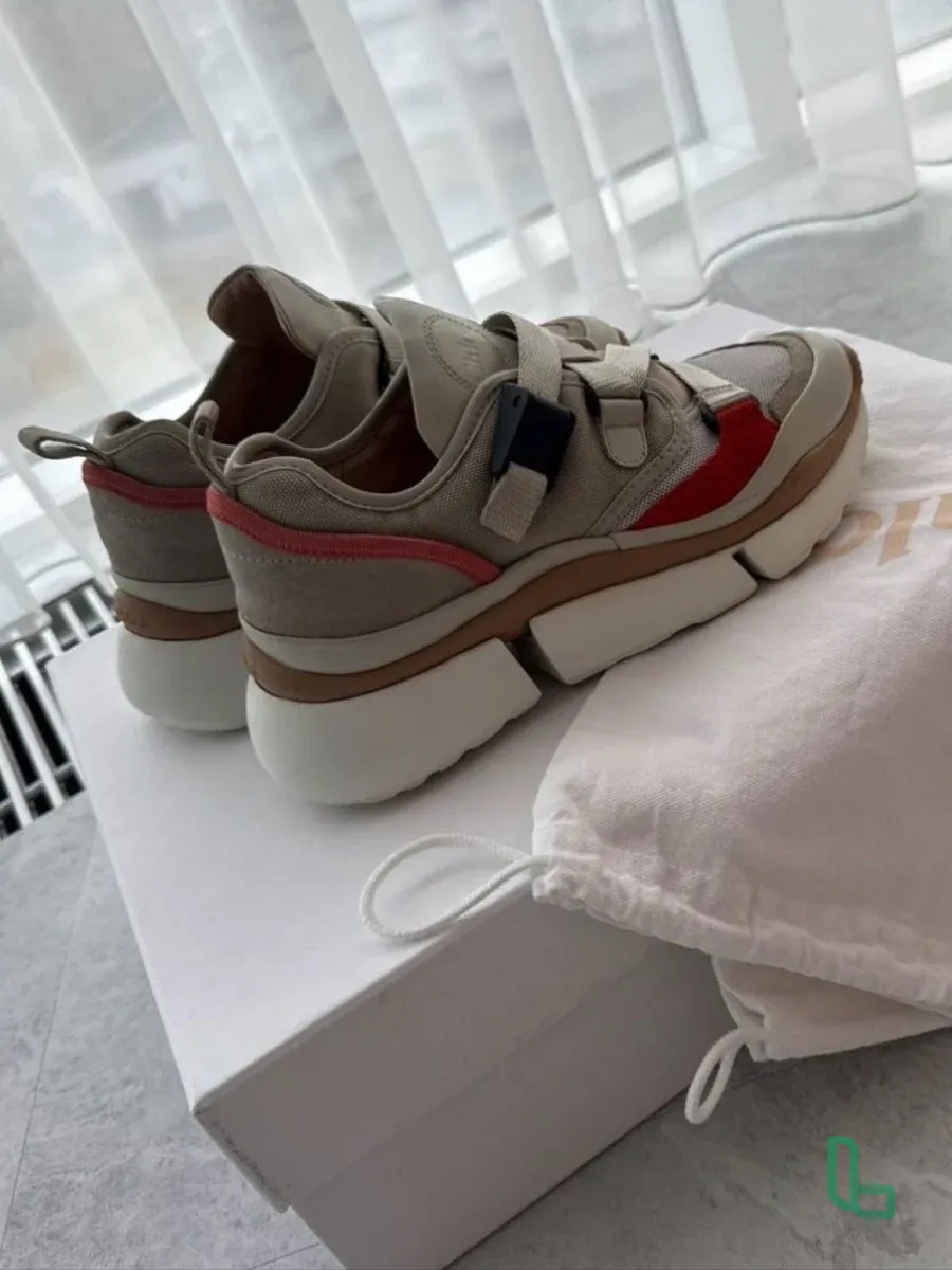 Кроссовки Chloe ( Оригинал) 36 Размер