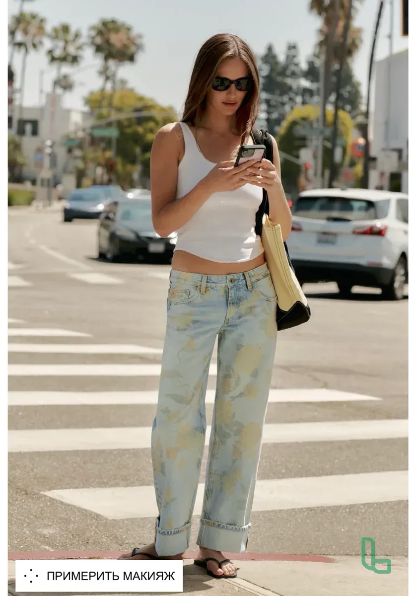 Джинсы Zara с цветочным принтом