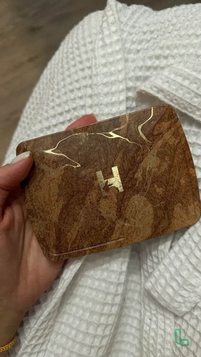 Палетка Hourglass