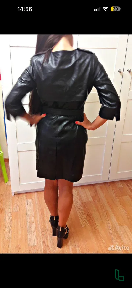 Новый кожаный плащ, привезла из Турции.