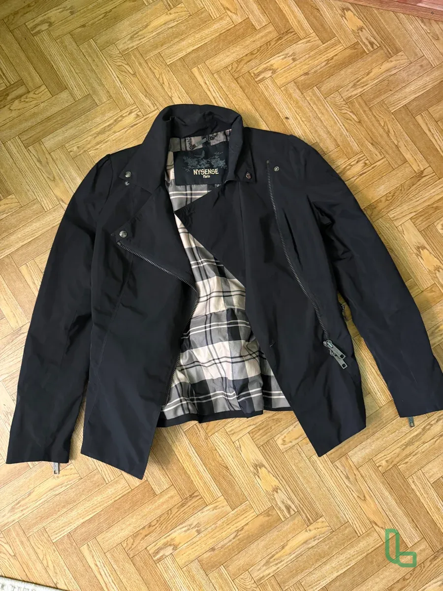 Ветровка-косуха женская