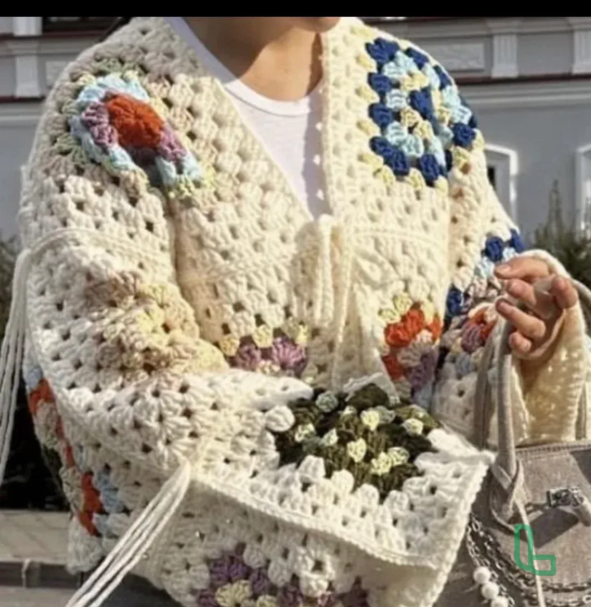 Кардиган из бабушкиных квадратов ручной работы