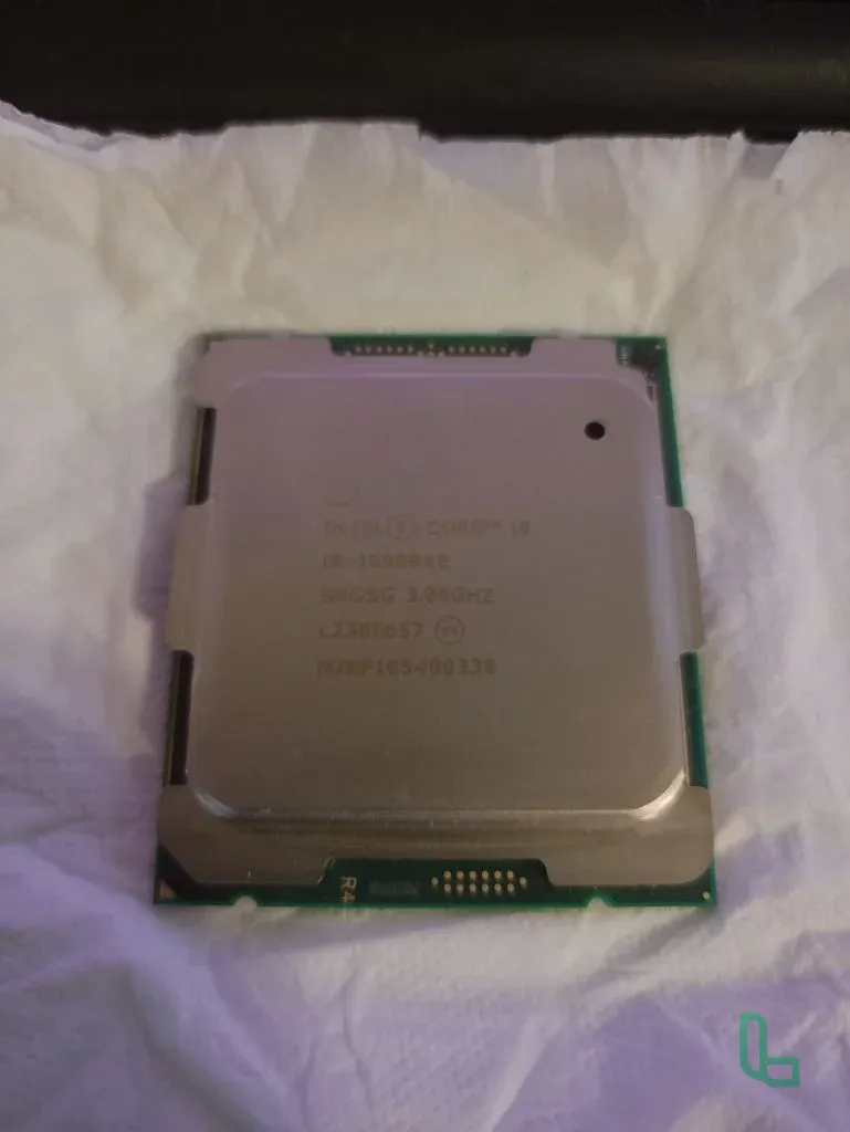 Intel Core i9-10980XE