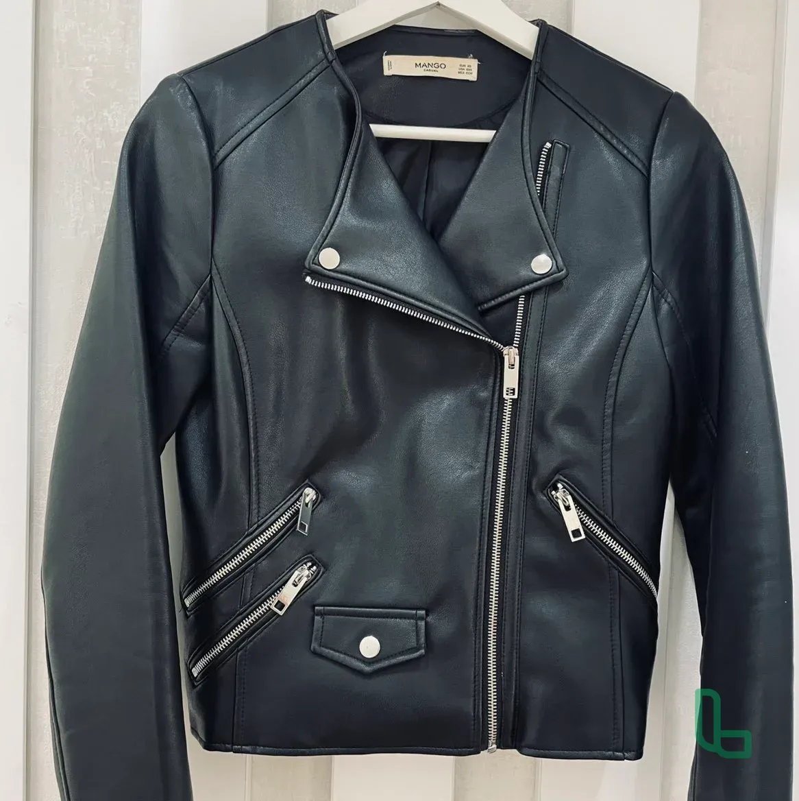 Куртка женская Mango XS