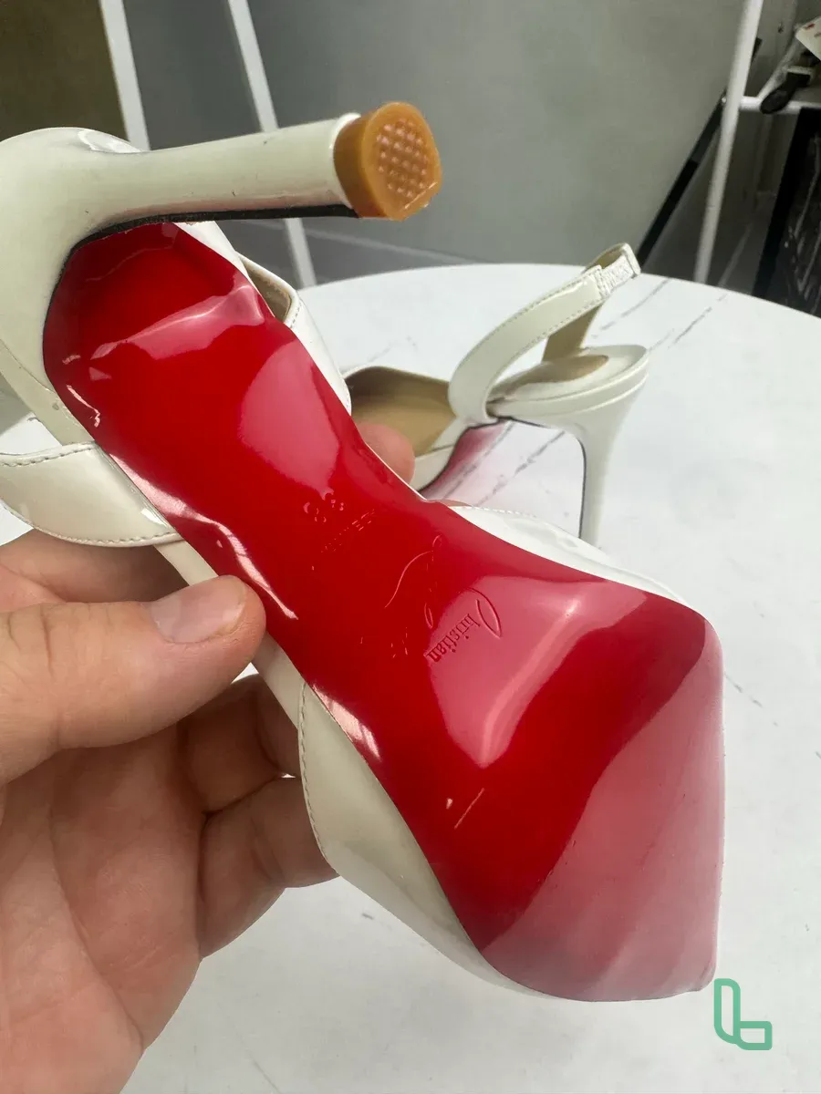 Туфли Женские Louboutin 38